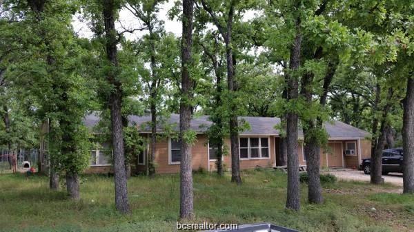 210 Fairway Drive - Photo 1