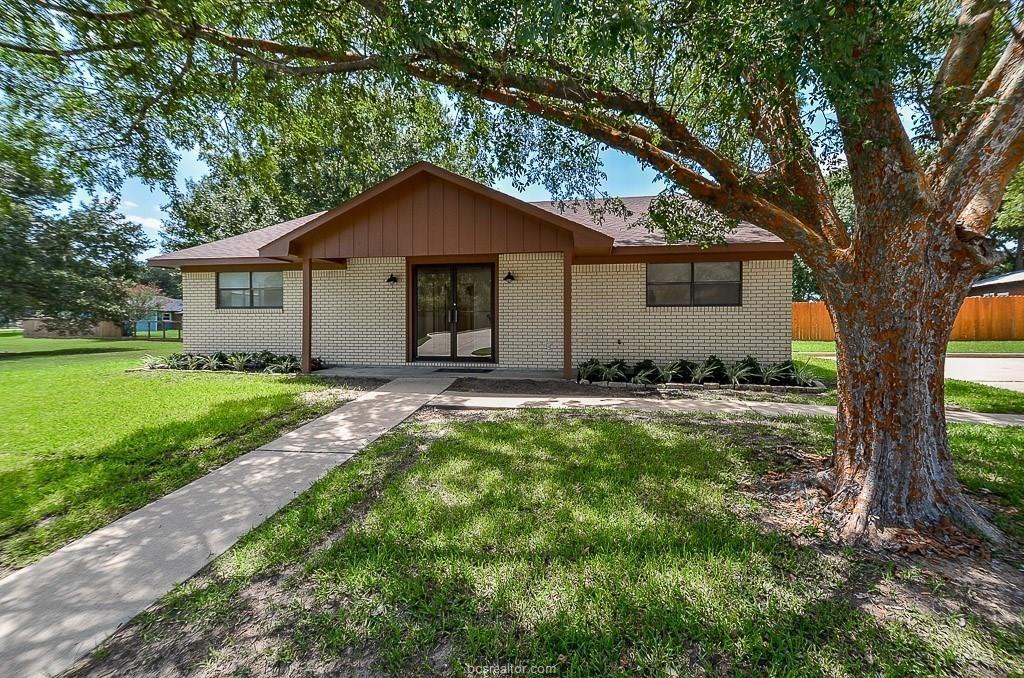 804 Briar Ridge Drive - Photo 1