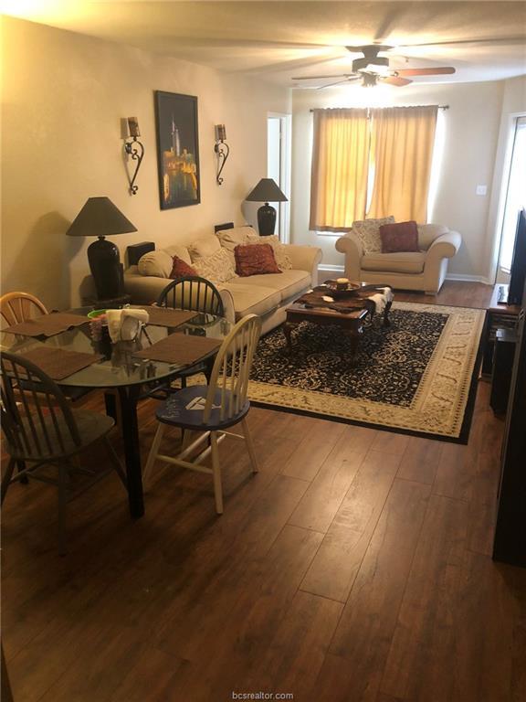 515 Southwest Parkway - Photo 1
