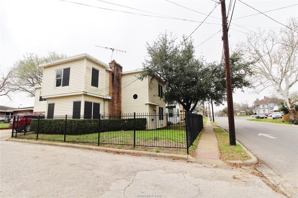 702 Main Street - Photo 1