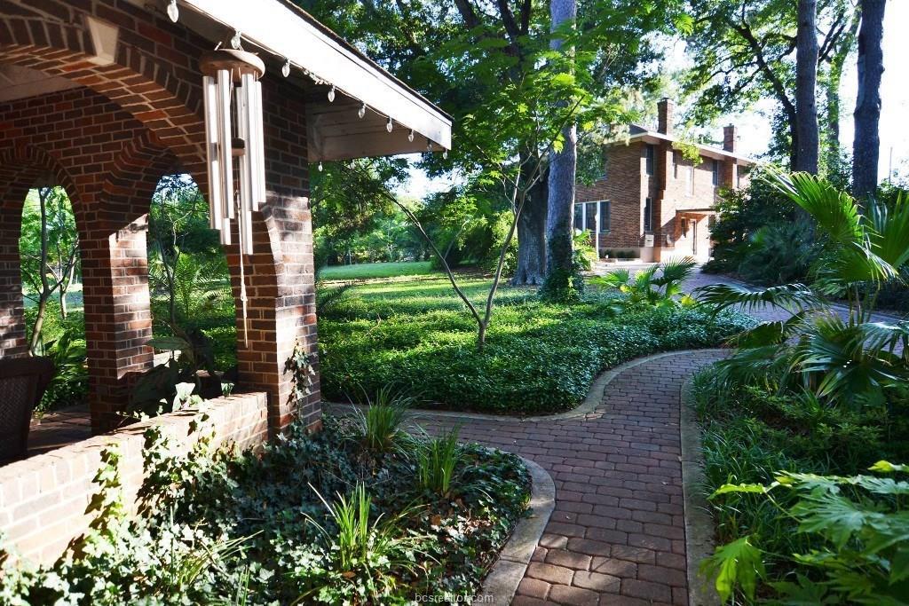 1804 Park Street - Photo 1