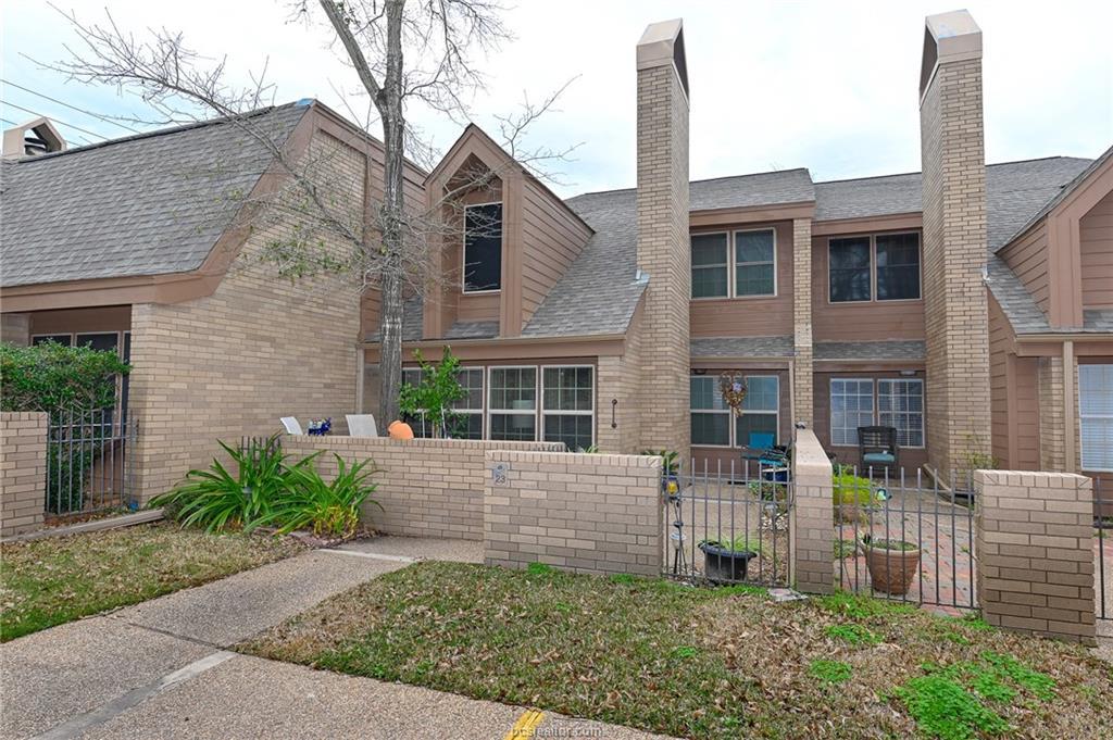 3122 Camelot Drive - Photo 1