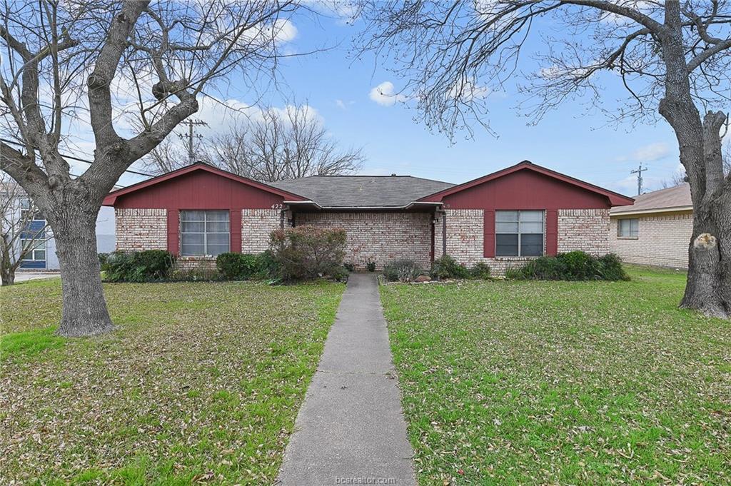 420-422 University Oaks - Photo 1