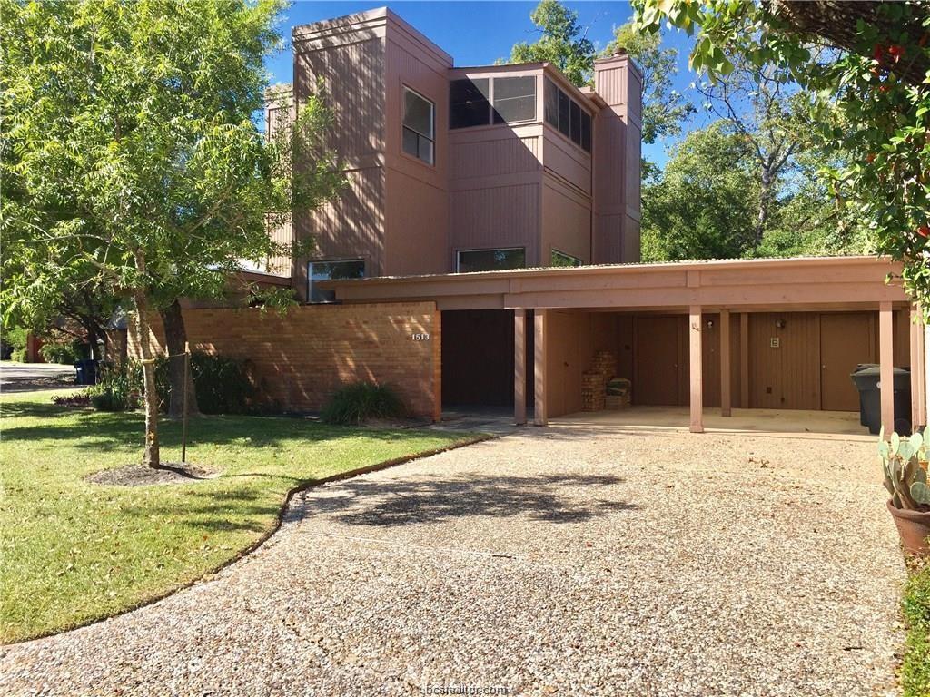 1513 Wolf Run - Photo 1