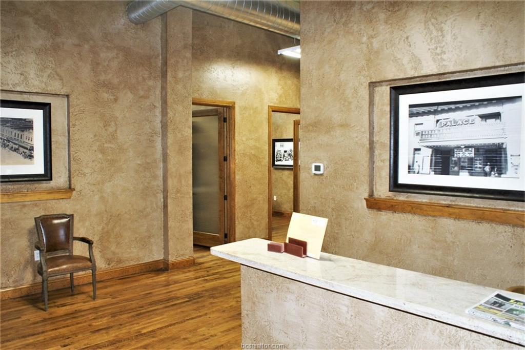 206 Main Street - Photo 1