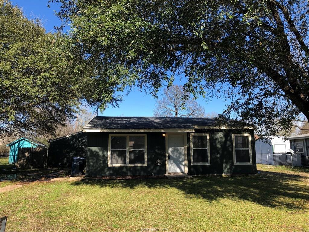 611 Highlands Street - Photo 1