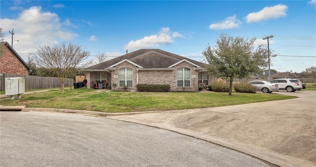3600/3602 Hollyhock Street - Photo 1