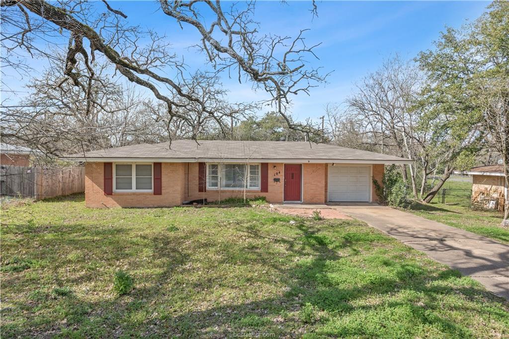104 Fleetwood Street - Photo 1