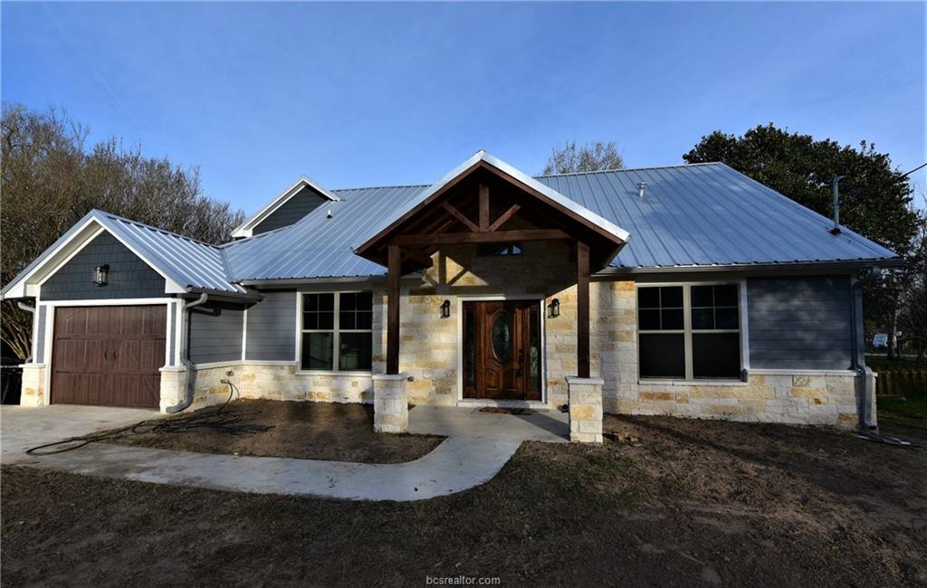 502 Fawn Street - Photo 1