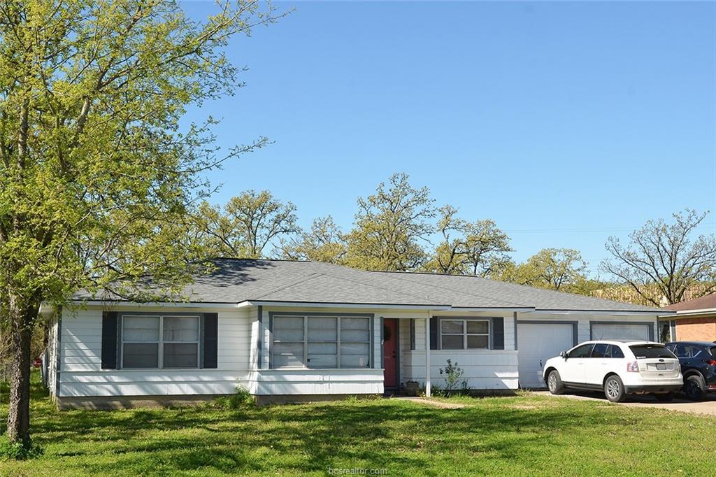 4304 Nagle - Photo 1