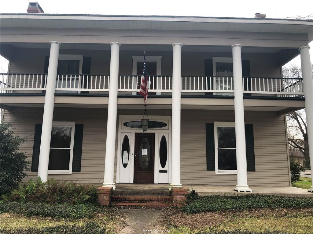 407 Buck Street - Photo 1
