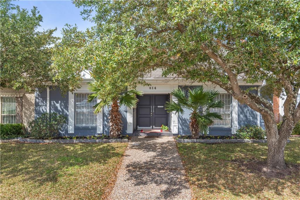 814 Lee Hollow Drive - Photo 1