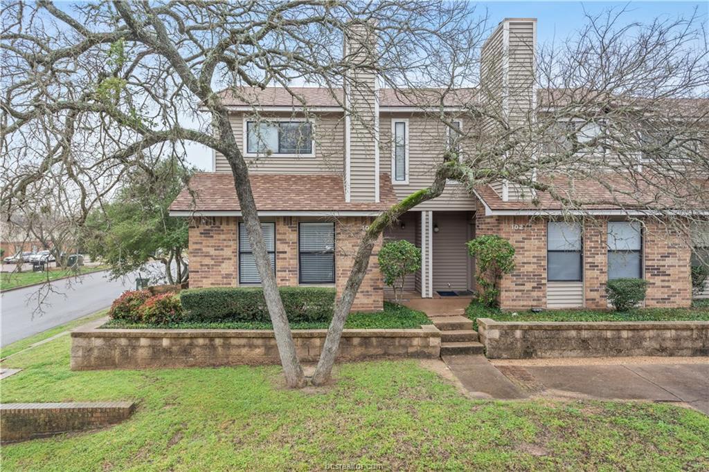 2320 Jaguar Drive - Photo 1