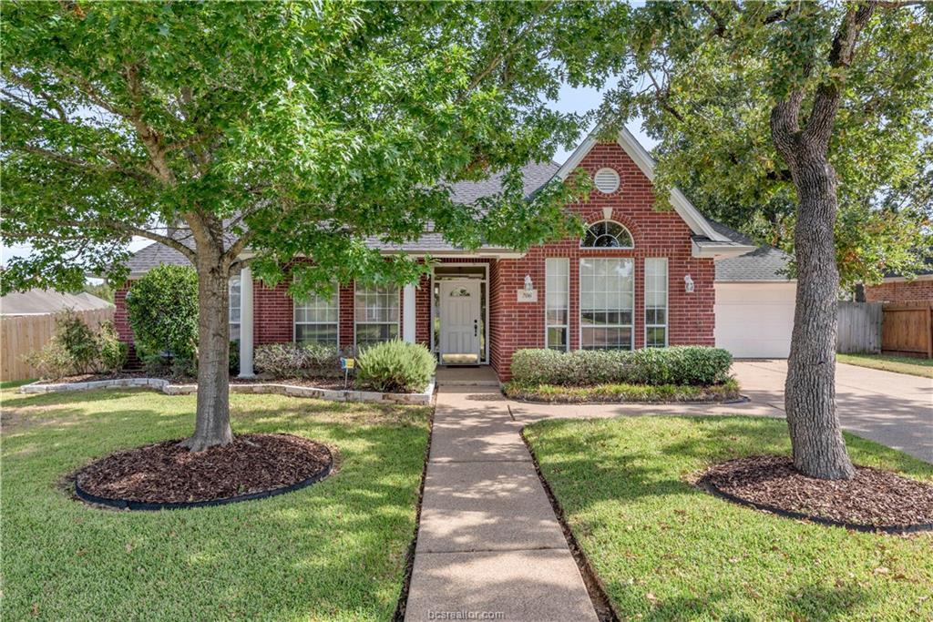 706 Coral Ridge - Photo 1