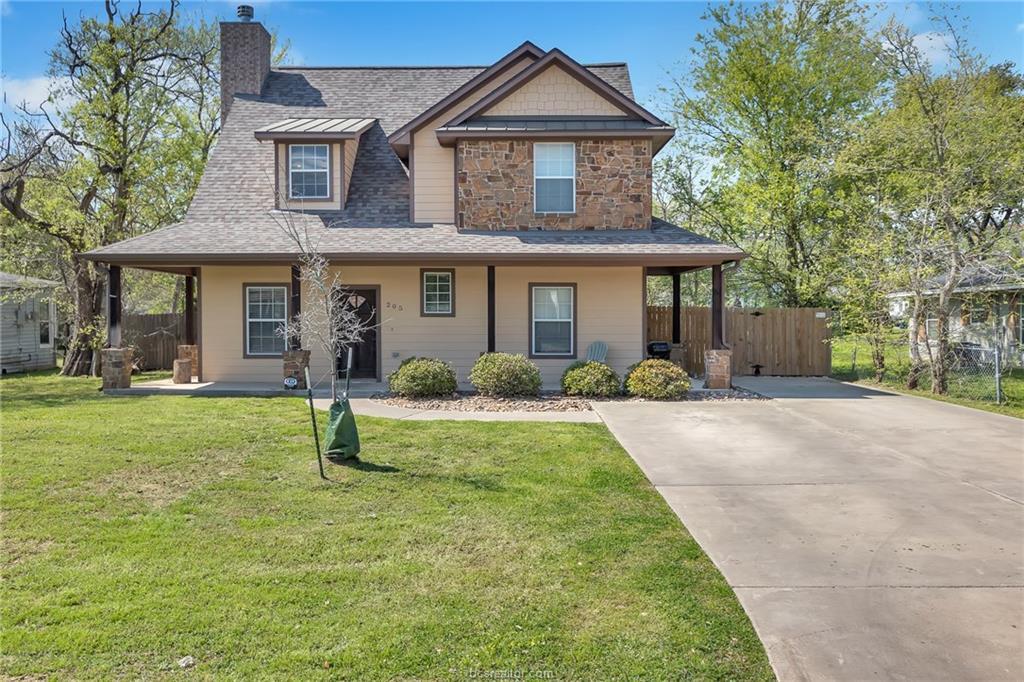 205 Francis Drive - Photo 1