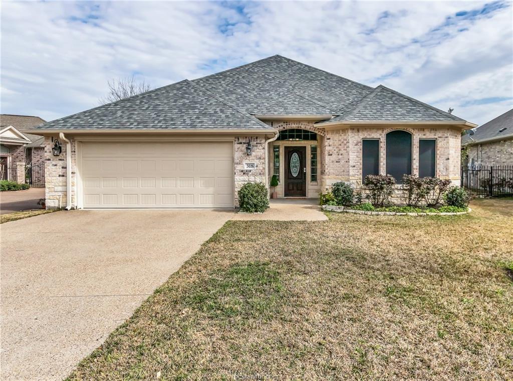 318 Cecilia Loop - Photo 1