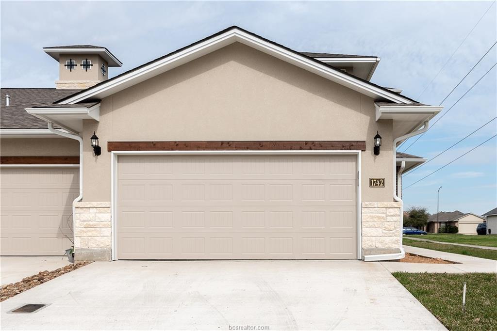 1742 Heath Drive - Photo 1