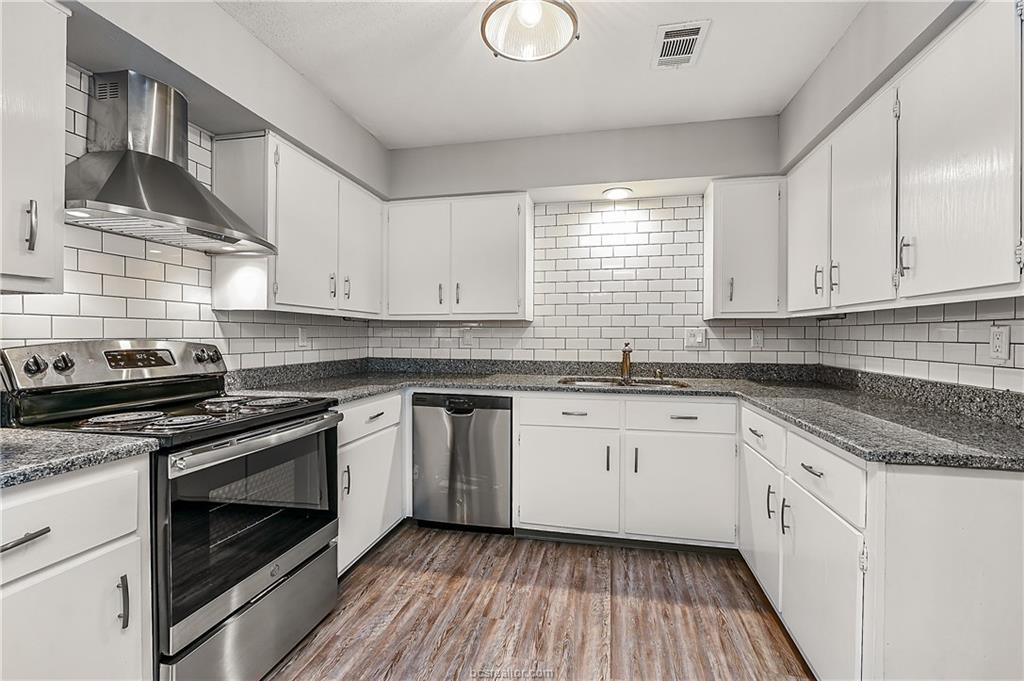 1807 Treehouse Trail - Photo 1