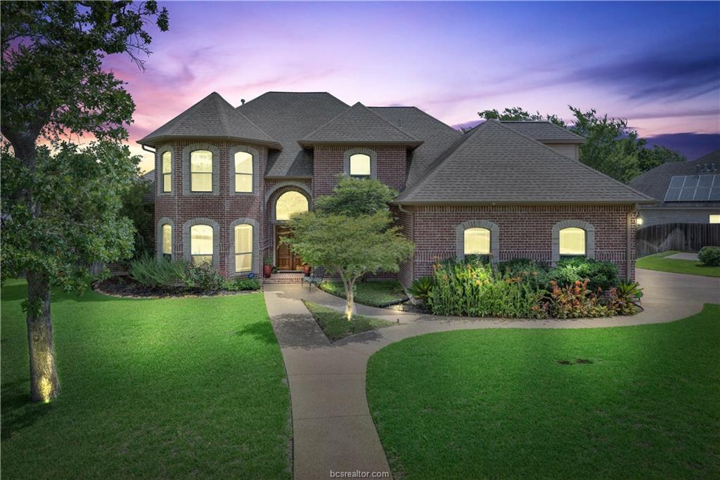 2120 Rockcliffe Loop - Photo 1