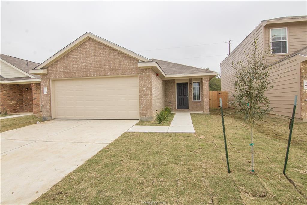 2004 Oakwood Forest Drive - Photo 1