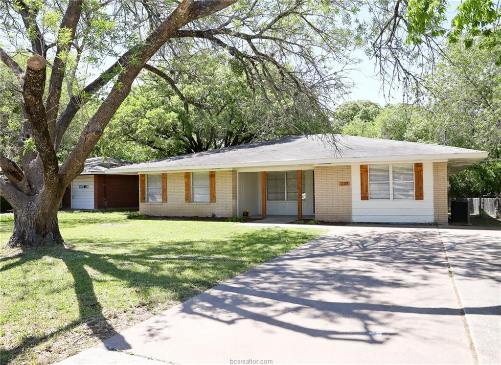 210 Ehlinger Drive - Photo 1