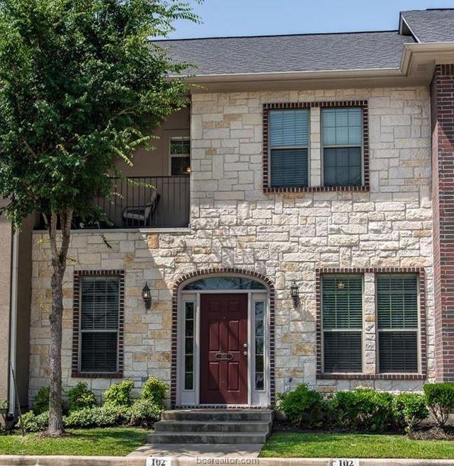 102 Forest Drive - Photo 1
