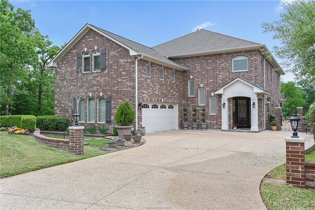 4742 Stonebriar Circle - Photo 1