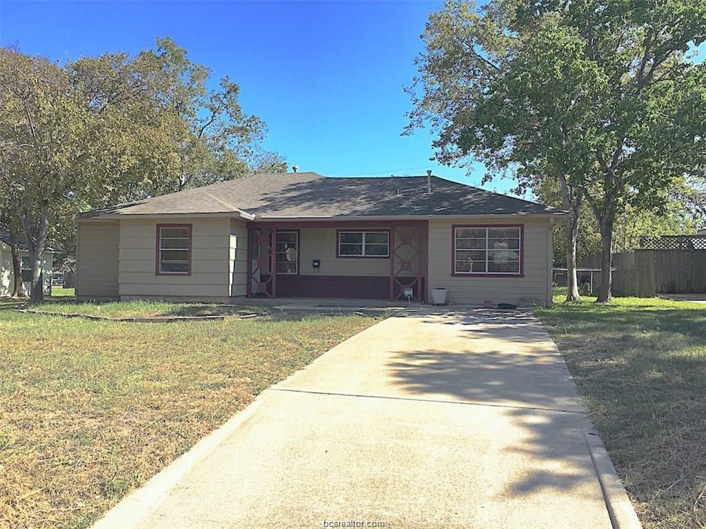 725 Mary Lake Drive - Photo 1
