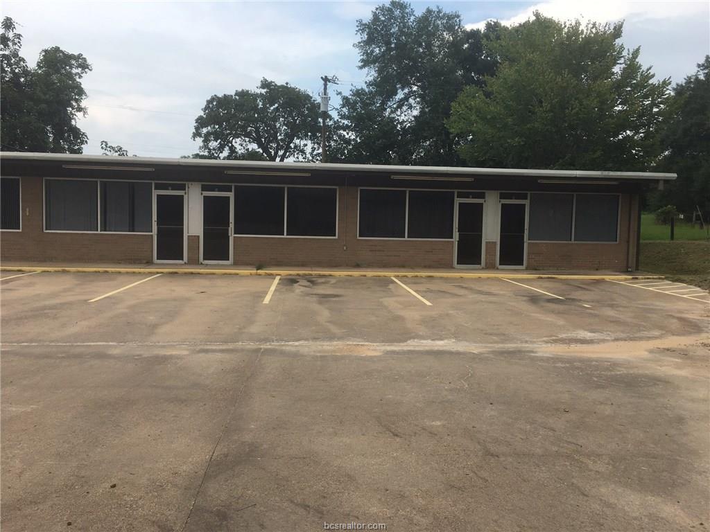 613 W Mexia Hwy - Photo 1
