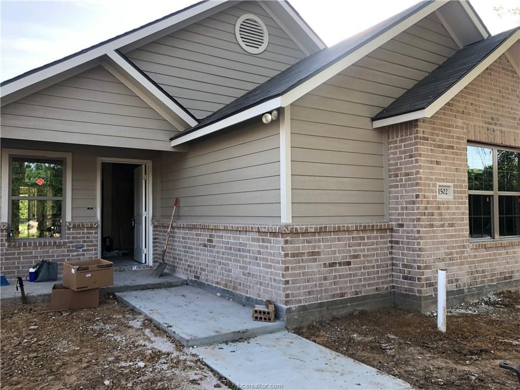 1502 Military Drive - Photo 1