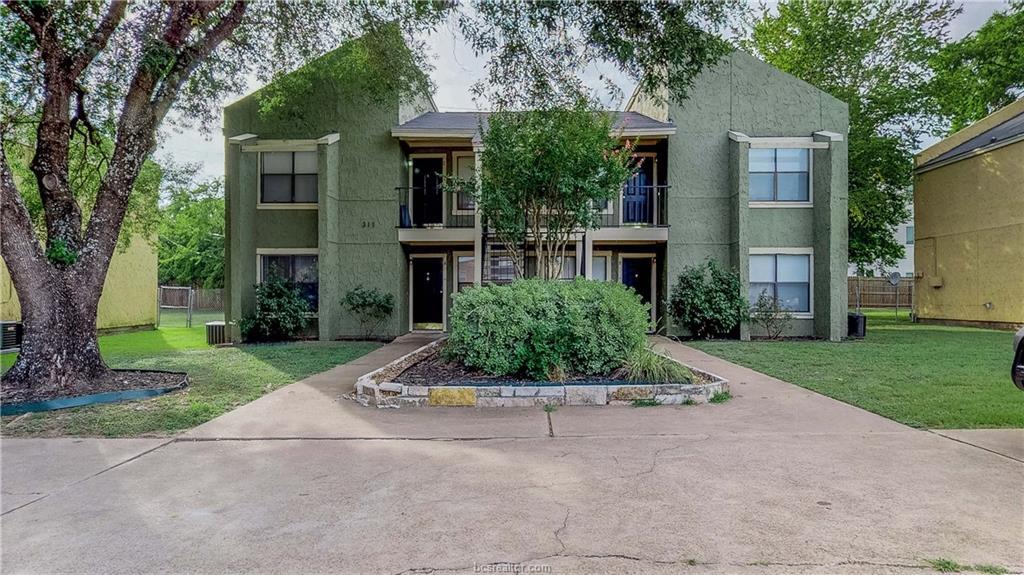 311 Manuel Drive - Photo 1