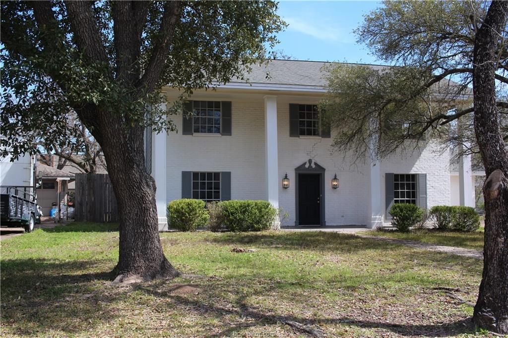 3805 Oak Ridge Drive - Photo 1