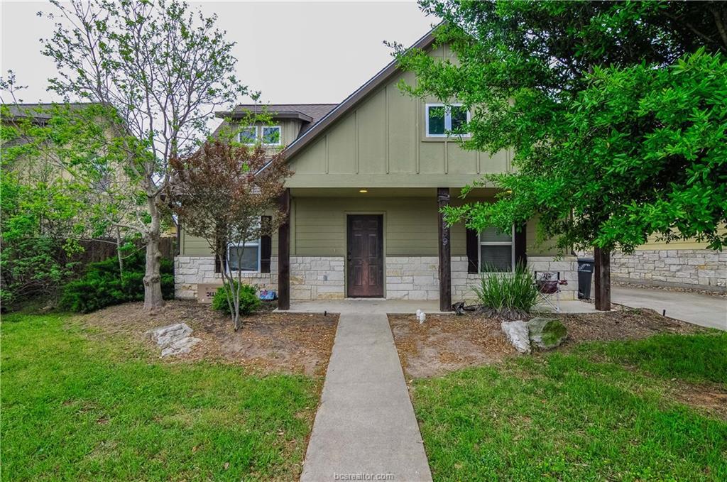 3359 Keefer - Photo 1