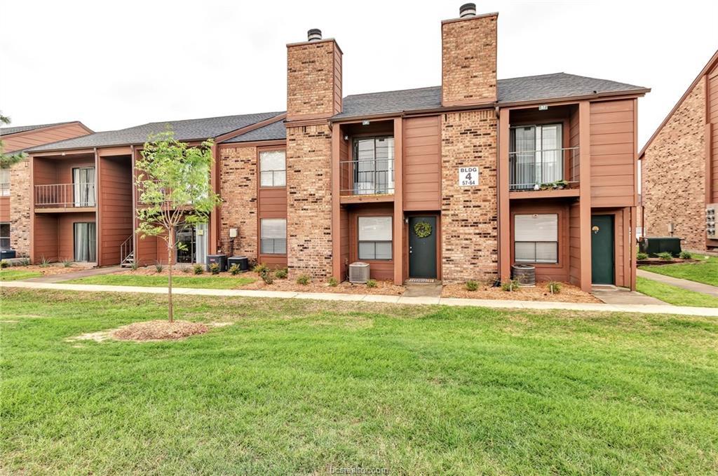 904 University Oaks Boulevard - Photo 1