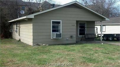 213 Richards Street - Photo 1