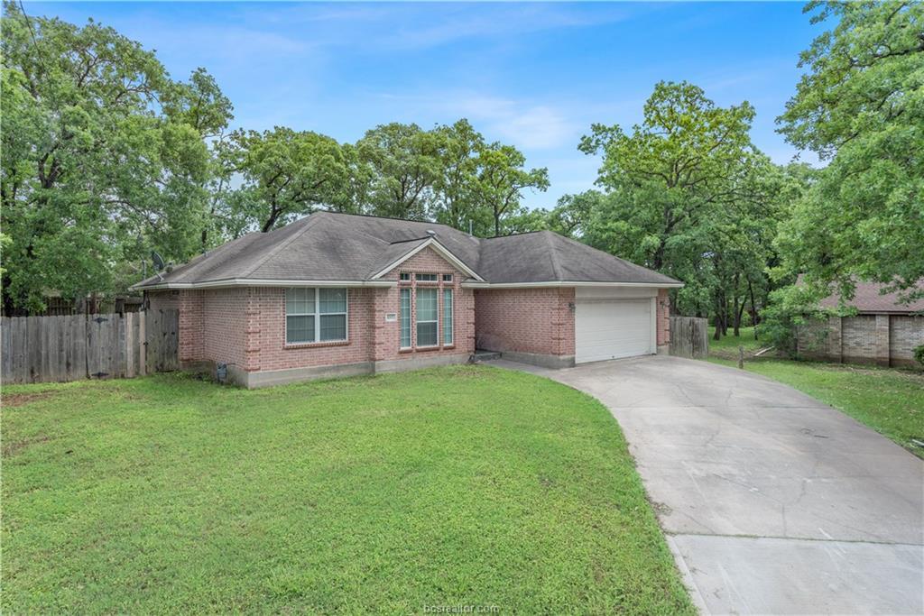 1007 Wedgewood Circle - Photo 1