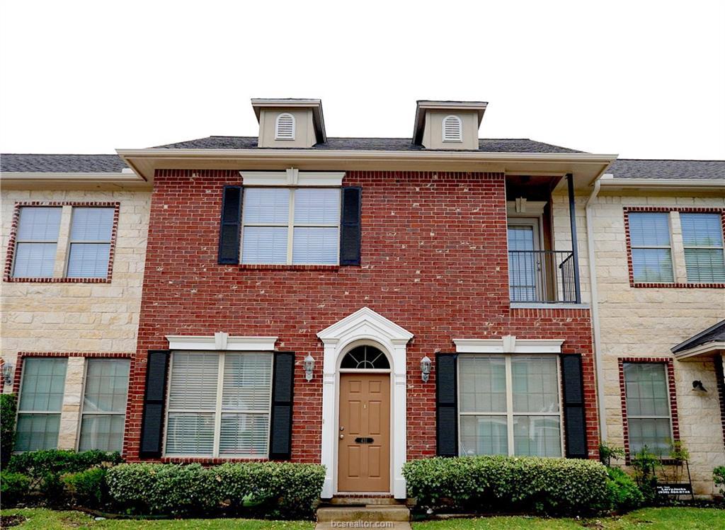 431 Forest - Photo 1
