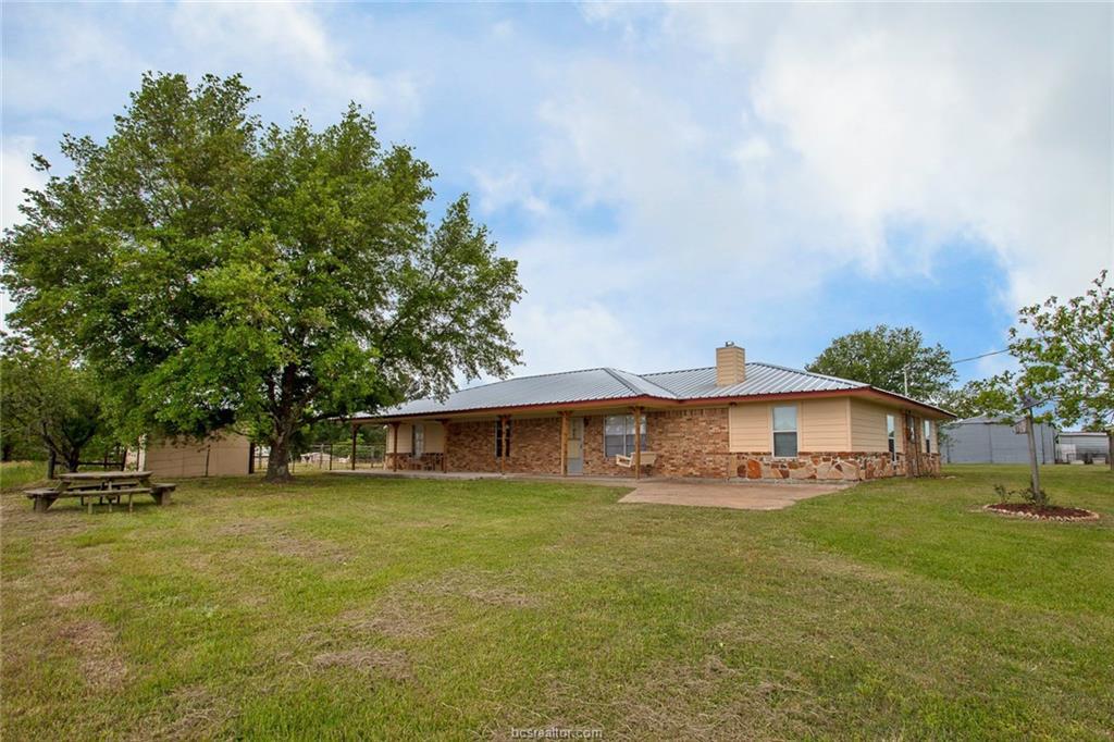 9891 Greenbriar Road - Photo 1