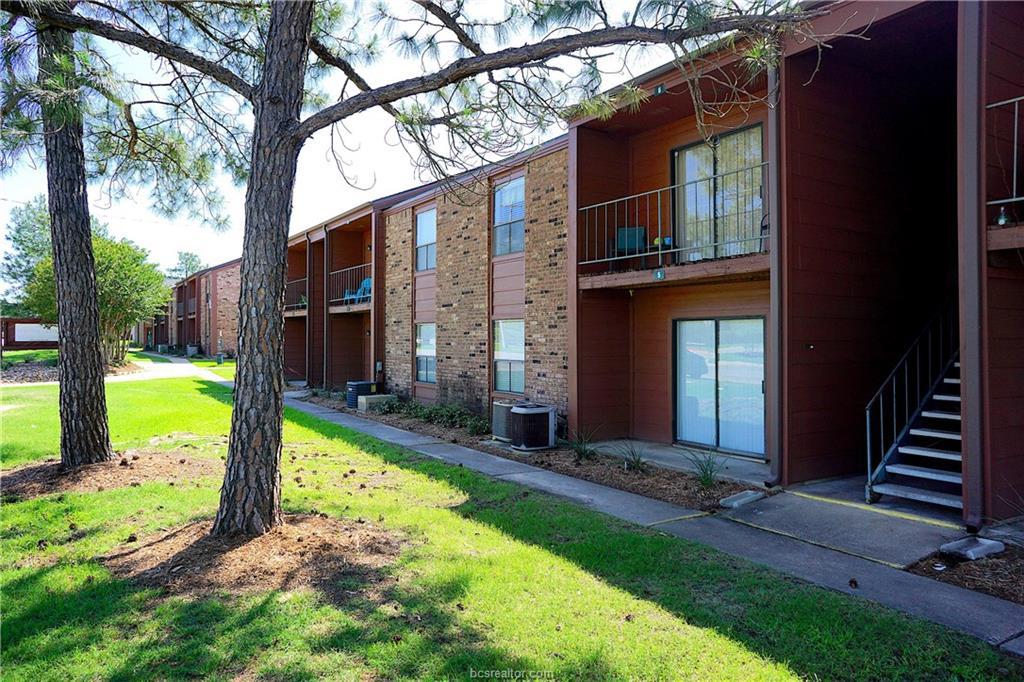 904 University Oaks #5 - Photo 1
