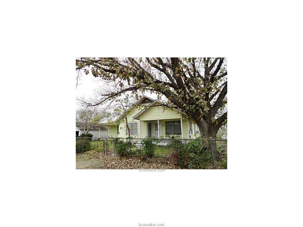302 Southern Oaks Drive - Photo 1