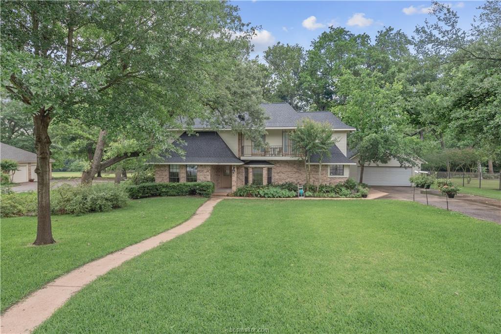 815 Copperas Drive - Photo 1