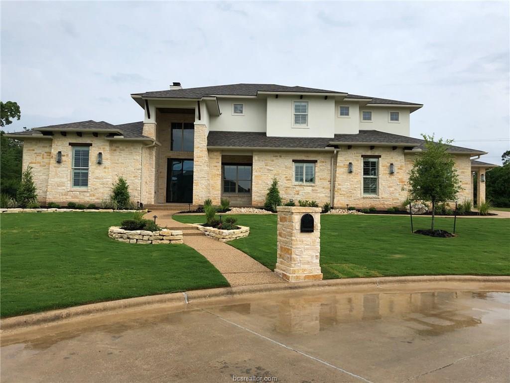 8806 Queens Court - Photo 1