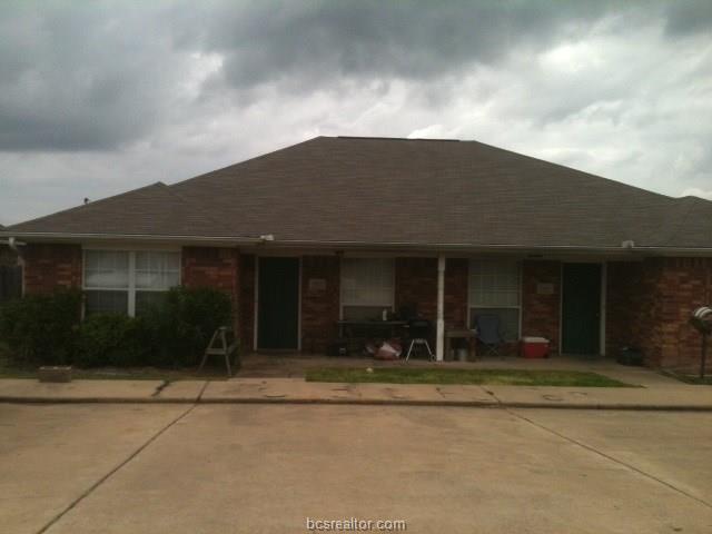 1702 Rock Hollow - Photo 1