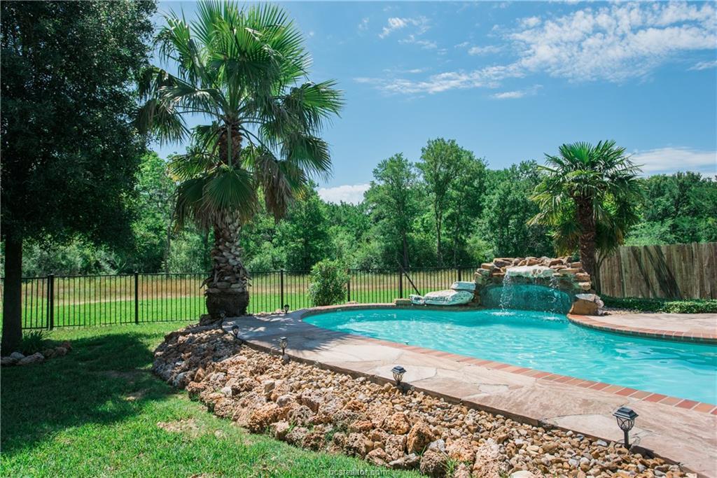 8436 Lauren Drive - Photo 1