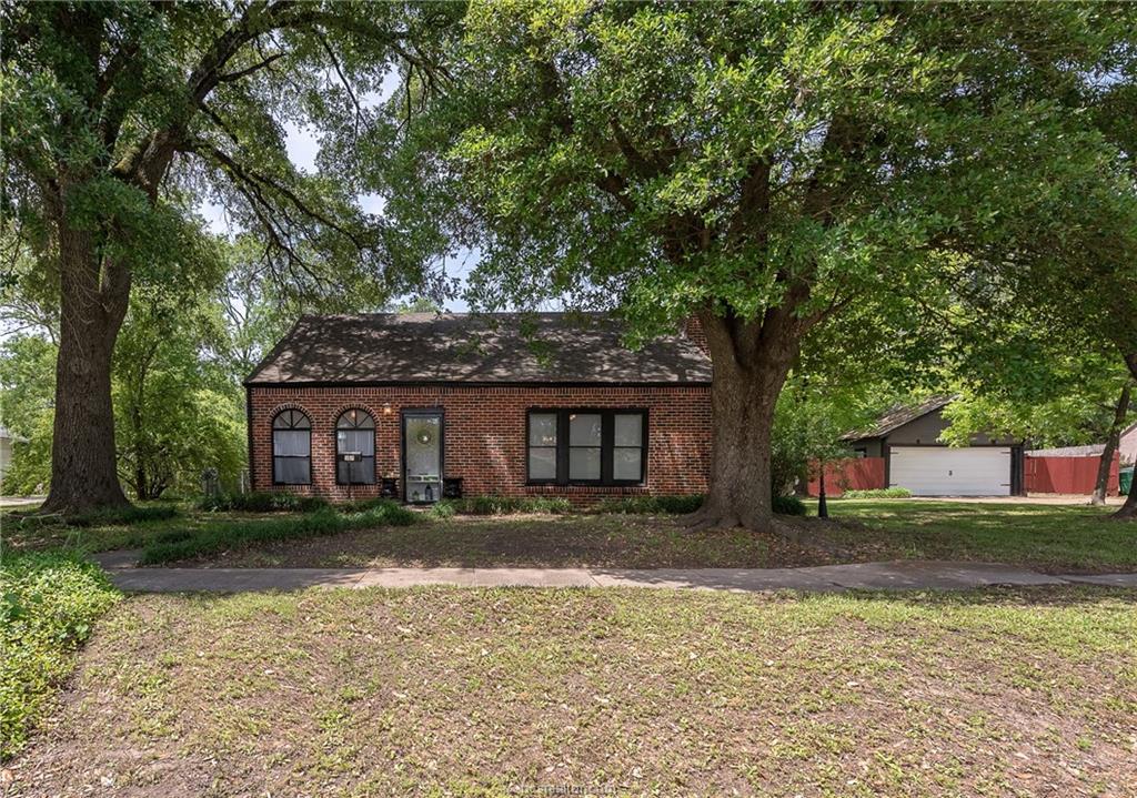 307 Madison Street - Photo 1