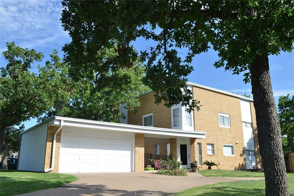 8604 Jade Drive - Photo 1