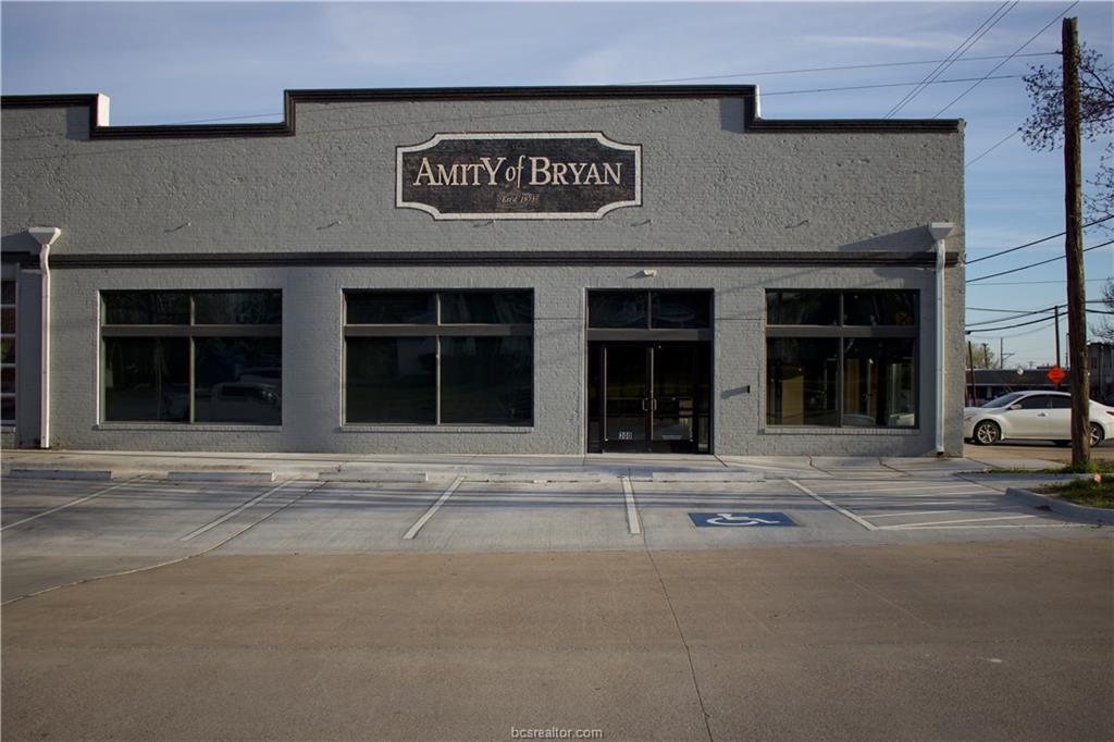 300 W 26th - Photo 1