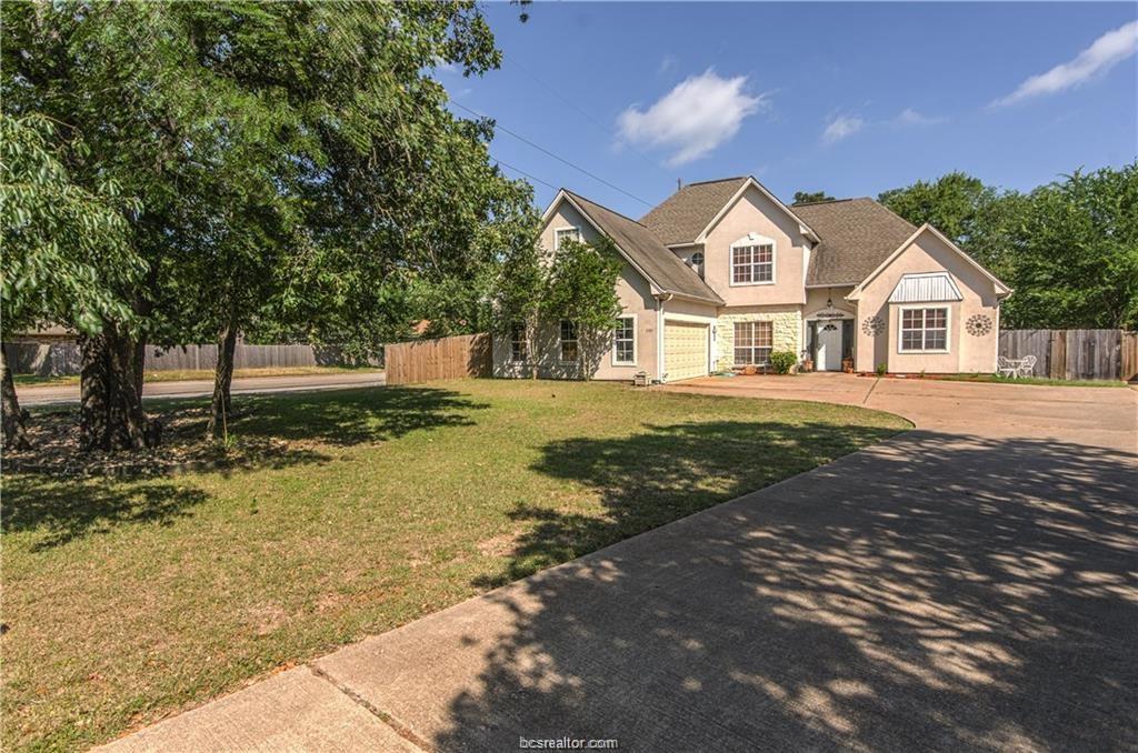 1101 San Saba Circle - Photo 1