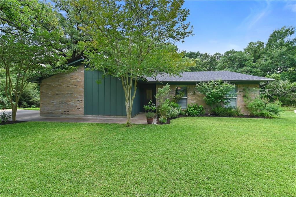 1337 South Oaks Drive - Photo 1
