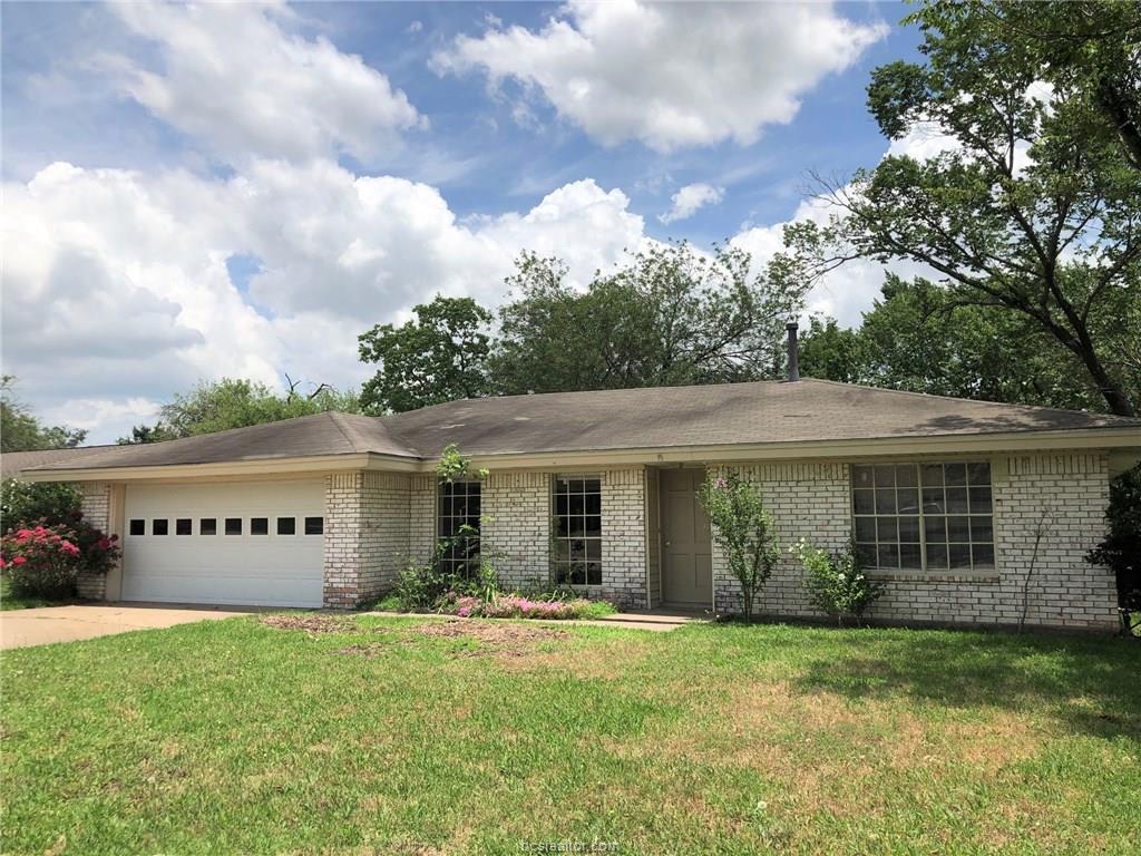 1106 Lamar Drive - Photo 1